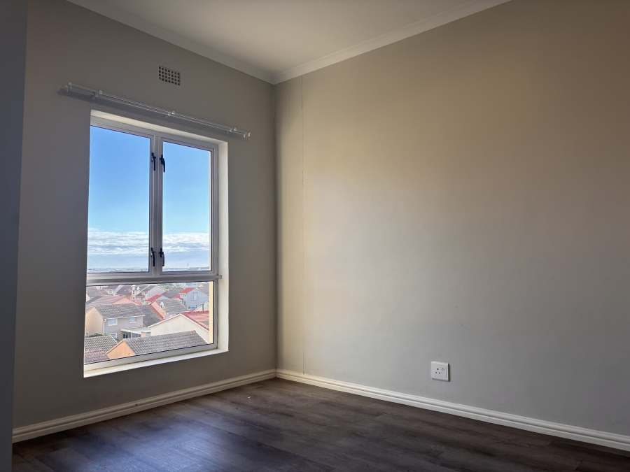 2 Bedroom Property for Sale in Muizenberg Western Cape